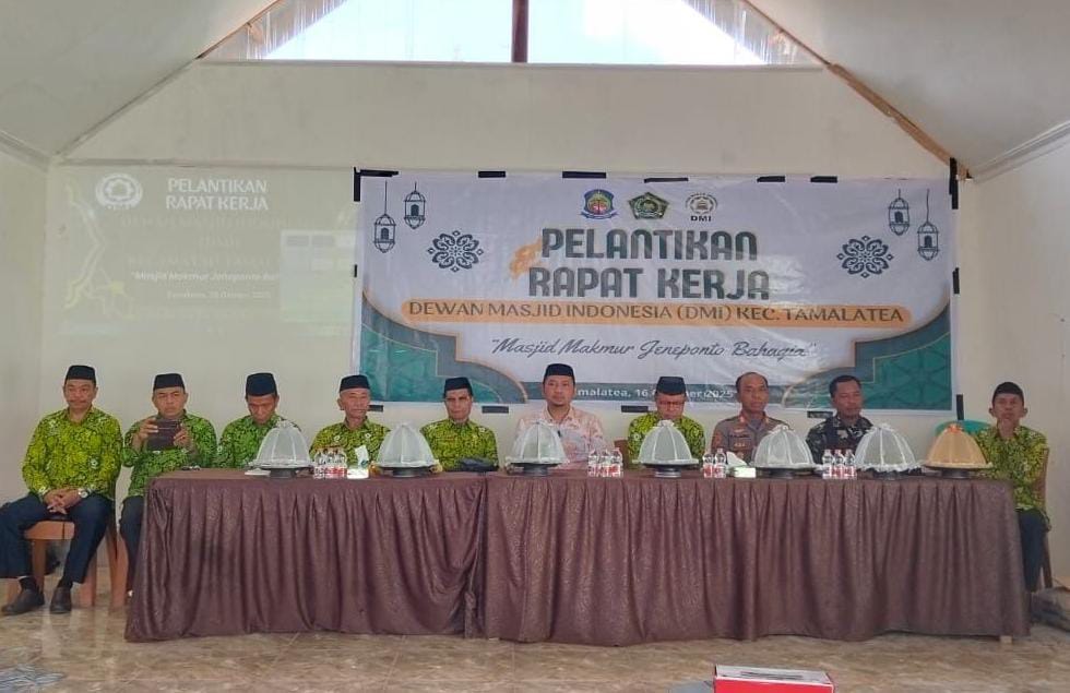 Hadiri Pelantikan DMI Tamalatea, Danpos Koramil Bontoramba Kodim 1425/Jeneponto Tekankan Sinergi untuk Umat