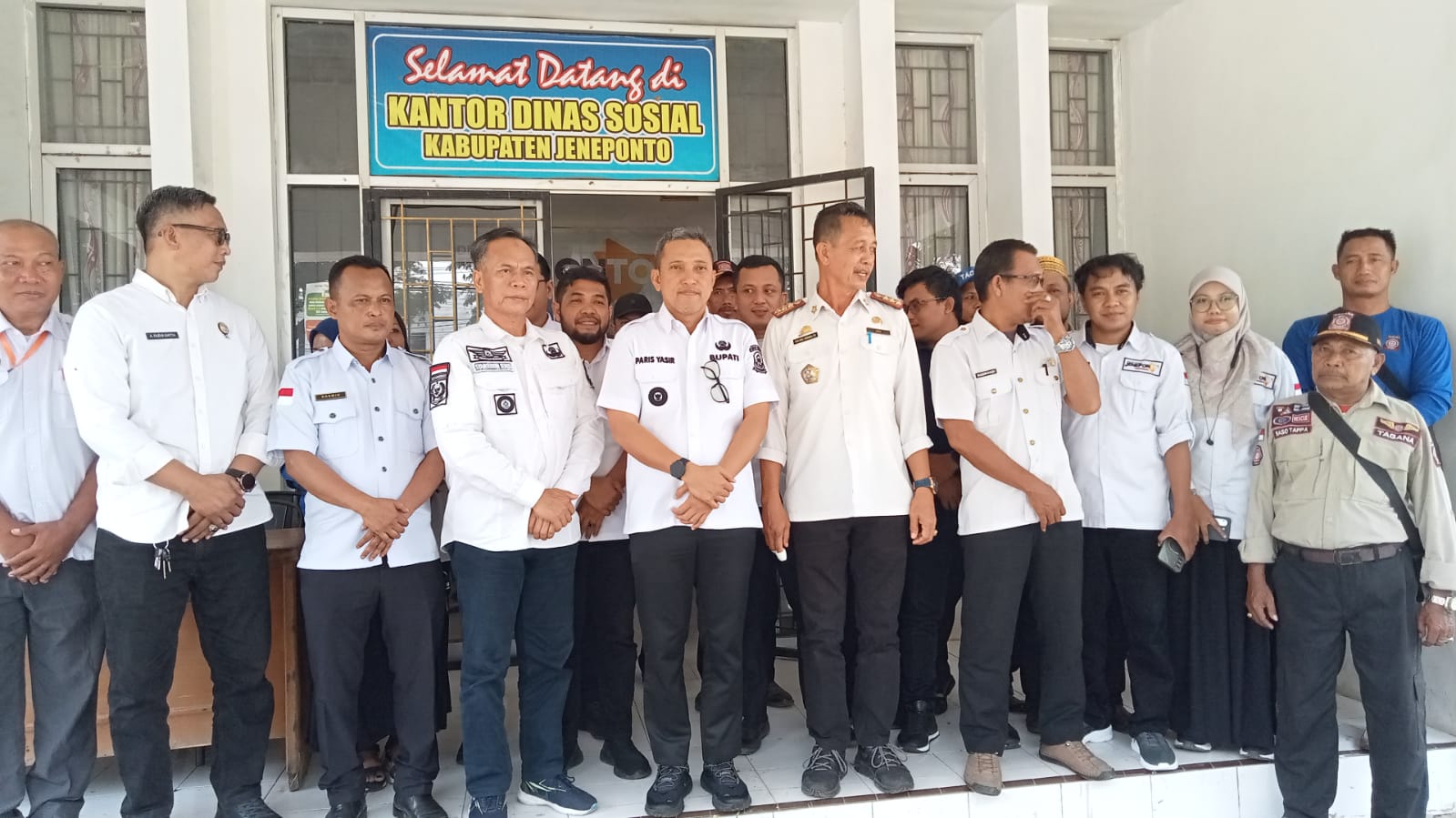 BUPATI JENEPONTO SIDAK SEJUMLAH KANTOR DI HARI PERTAMA MASUK KERJA