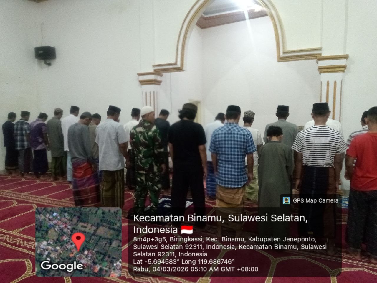 Menyatu dalam Doa Subuh Ramadhan, Babinsa Kodim 1425/Jeneponto Hadir Bangun Harmoni di Wilayah Binaan